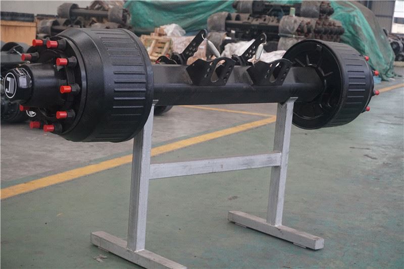 Vokiškų ašių privalumai ir trūkumai